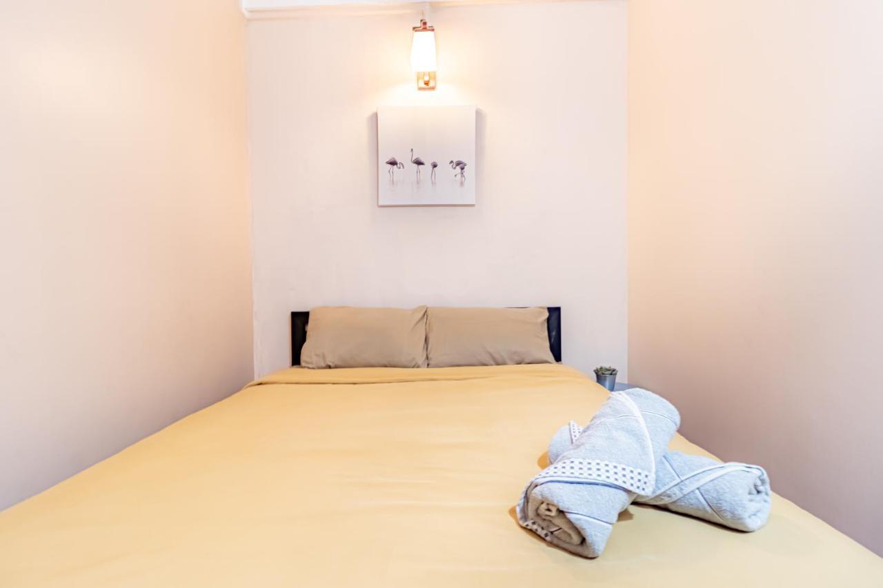 Snoozzze Hostel ใกล้รถไฟฟ้า ย่านบางรัก (Adults Only) Bangkok Exterior foto